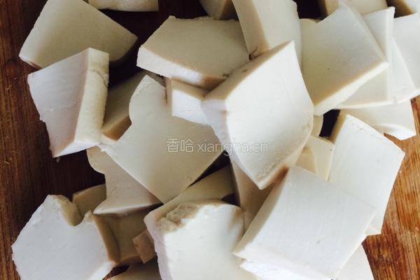 鸭血豆腐的做法图解1