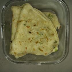 鸡蛋葱花饼的做法[图]