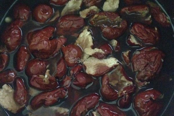 黑豆鹰嘴豆红枣豆浆的做法图解2