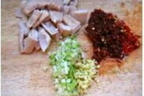 肥肠豆花的做法图解2