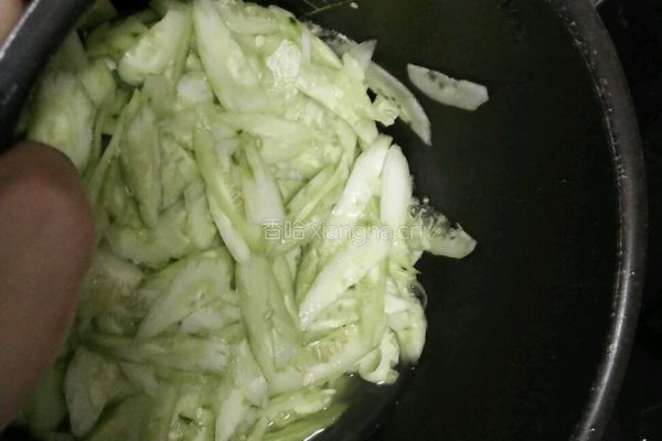 海南小吃:甜瓜花的做法图解4