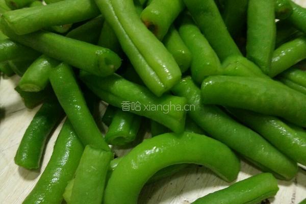 干煸豆角的做法图解1