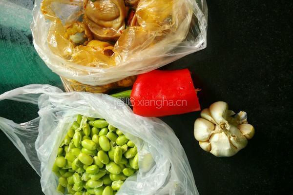 鸡肫炒豆米的做法图解1