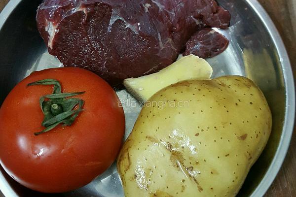炖土豆牛肉汤（家庭版）的做法图解1