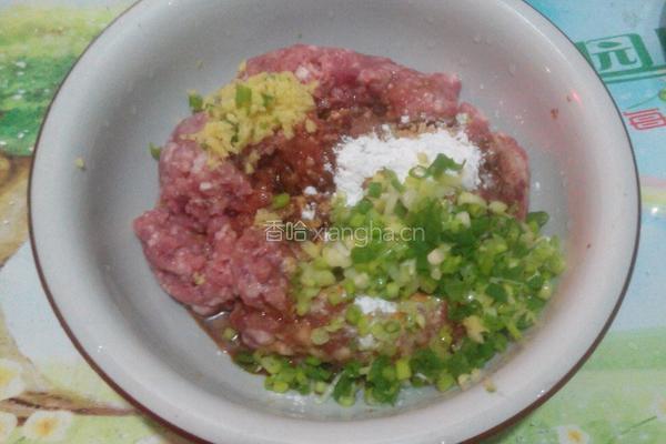 肉包子的做法图解3
