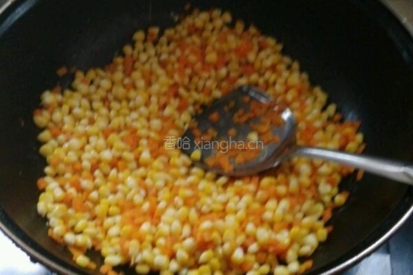 红萝卜玉米饼的做法图解4