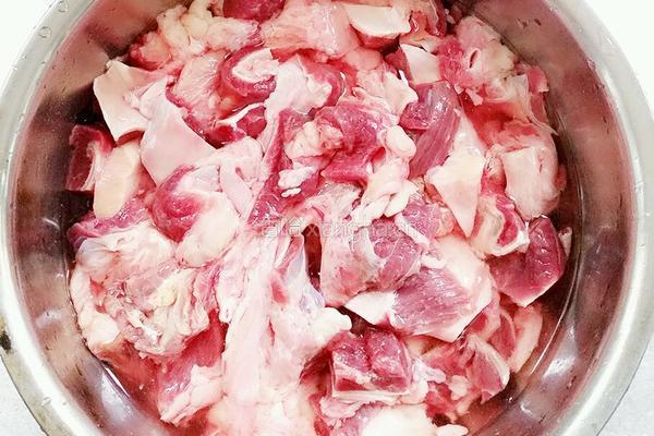 酱炖牛筋肉的做法图解1