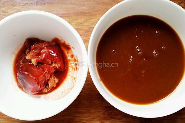 酱炖牛筋肉的做法图解2