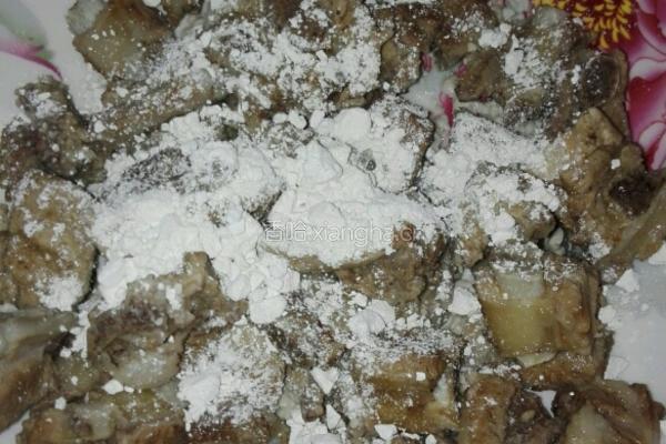 糖醋排骨粤式的做法图解4
