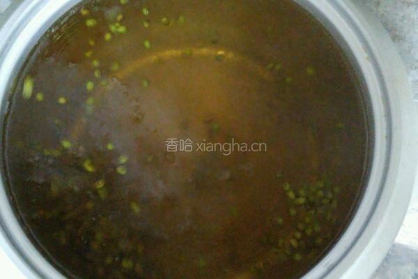 绿豆稀饭的做法图解2