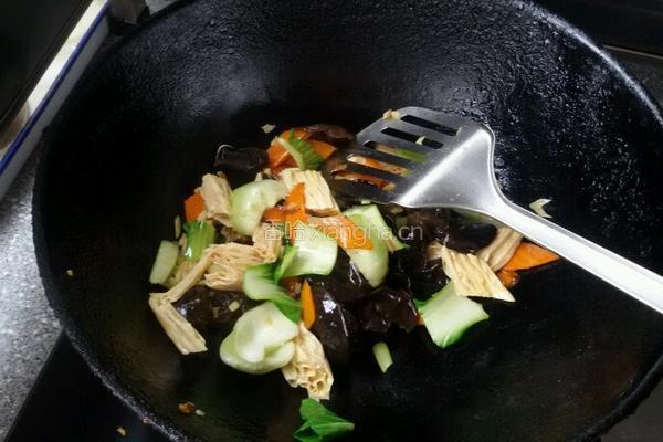 清炒素食菜的做法图解6