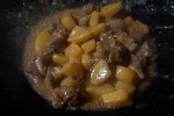 土豆烧排骨的做法图解6