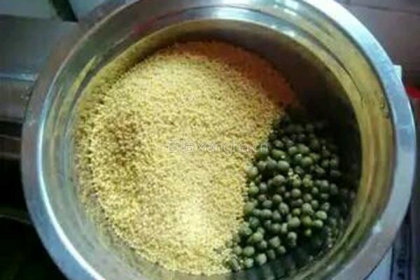 小米绿豆汤的做法图解1