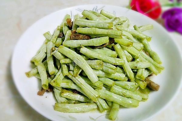 干煸豆角的做法图解6