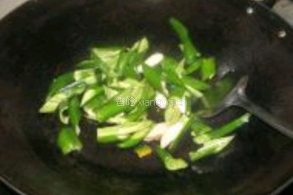 辣椒炒肉的做法图解4