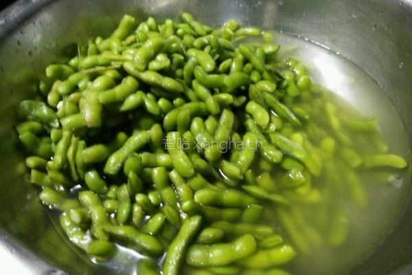冰镇毛豆的做法图解2