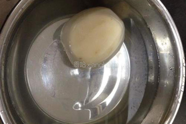 辣炒什锦藕丁的做法图解1