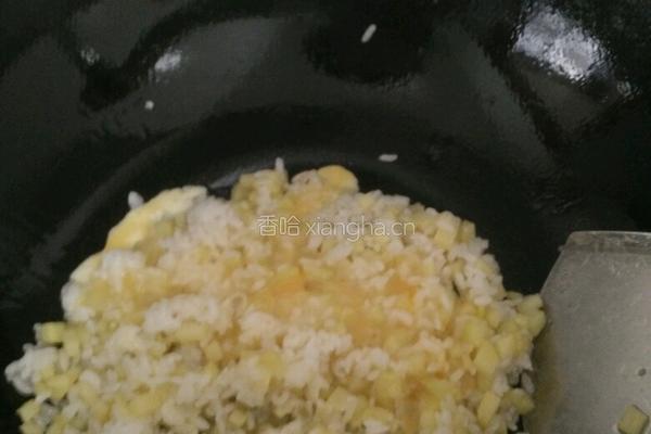 土豆蛋炒饭的做法图解4