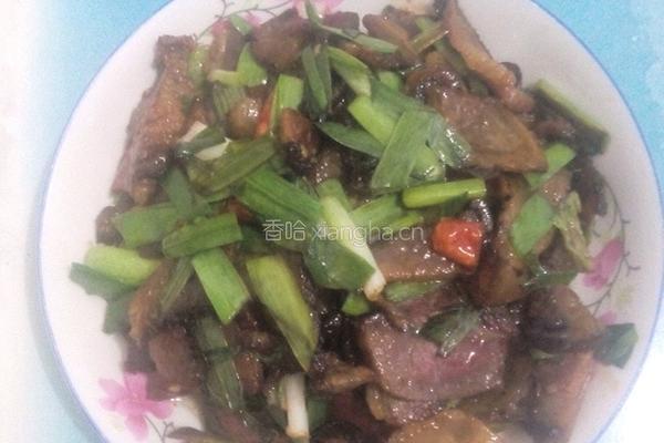 青蒜炒腊肉的做法图解8