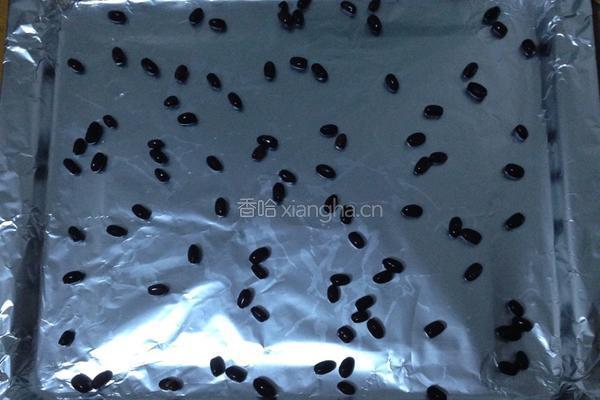抹茶红豆奶油夹心蛋糕卷的做法图解4