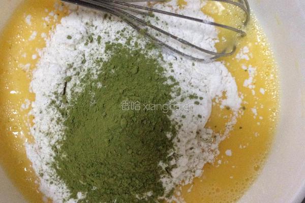 抹茶红豆奶油夹心蛋糕卷的做法图解10
