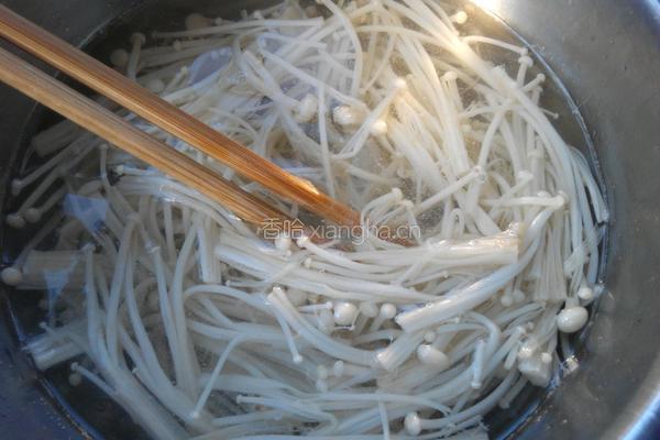 凉拌金针黄瓜的做法图解4