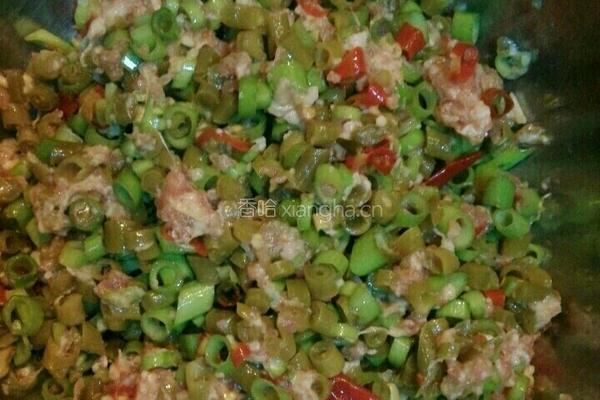 肉末酸豆角的做法图解2