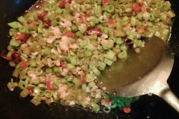 肉末酸豆角的做法图解4