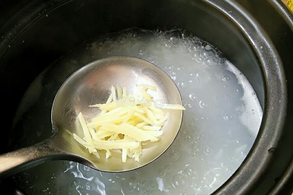 生滚鱿鱼粥的做法图解6