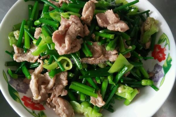 青椒韭菜苔炒肉片的做法图解3