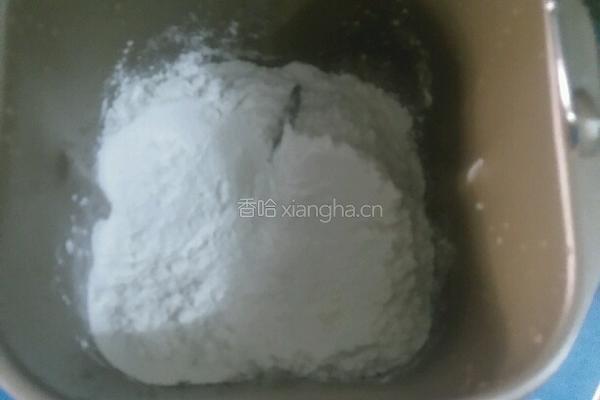 自制披萨饼皮的做法图解1