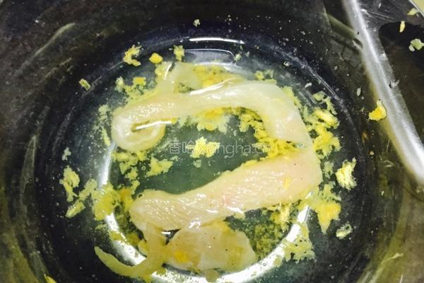 面包糠鸡柳的做法图解4