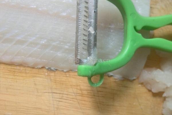 鱼肉馅小笼包的做法图解1
