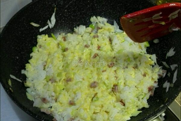 老干妈蛋炒饭的做法图解4