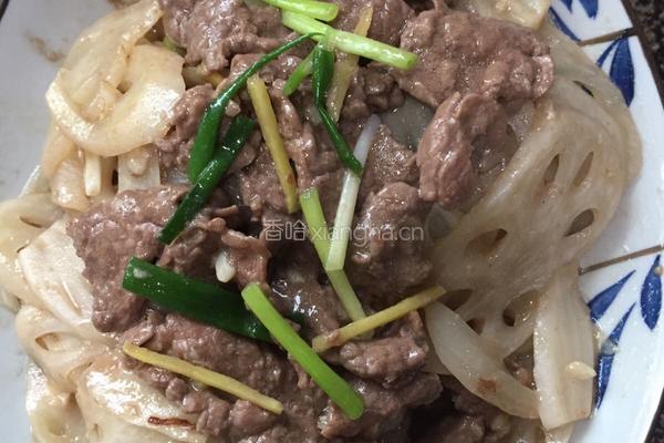 牛肉炒嫩莲藕的做法图解8