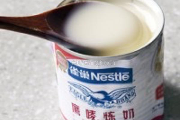 奶香浓郁 冰凉好布丁的做法图解3