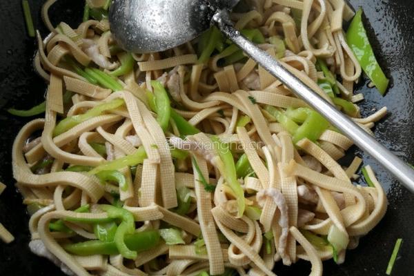 青椒肉丝的做法图解6