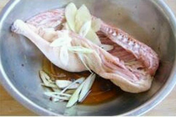 北京烤鸭的做法图解1