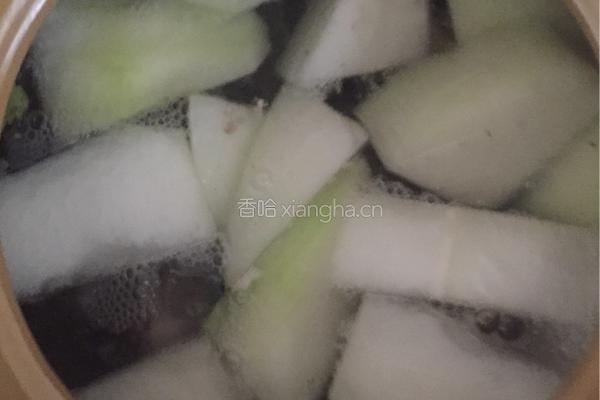 冬瓜薏米骨头汤的做法图解3