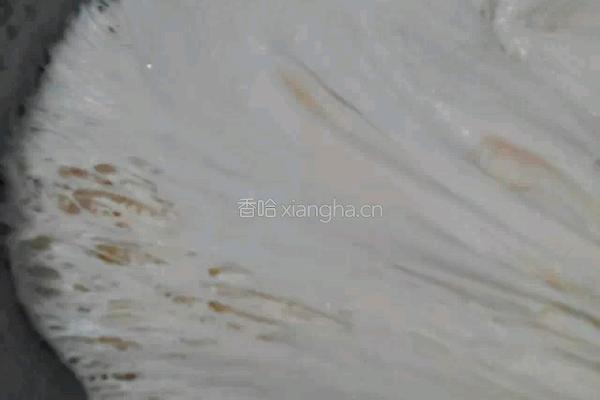 油条的做法图解1