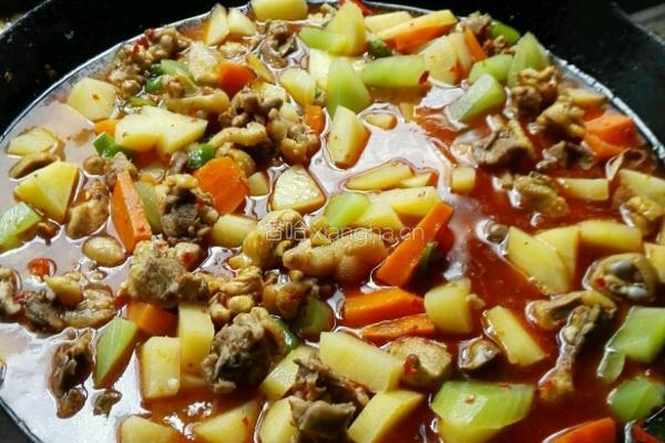 土豆烧鸡的做法图解6