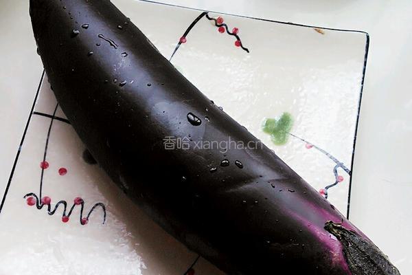 炸茄盒的做法图解1