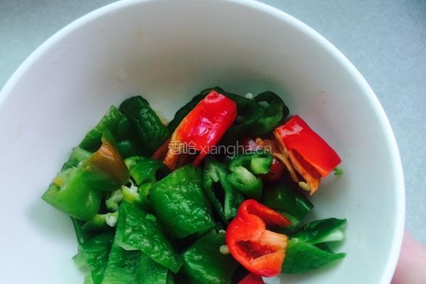 猪蹄肉炒芹菜的做法图解4