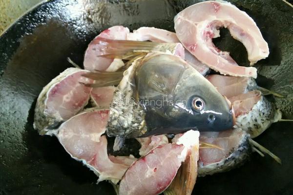 咖喱鱼汤的做法图解2