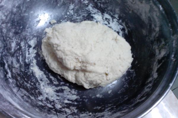 木耳韭菜鸡蛋包子的做法图解6