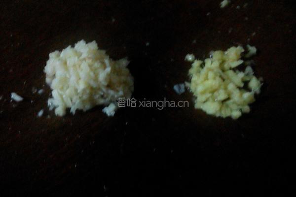 排骨蒸冬菜的做法图解2