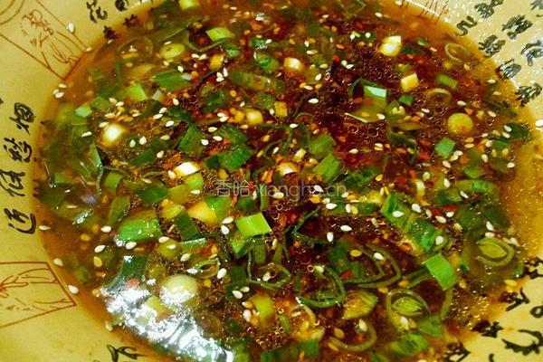 酸汤龙须面的做法图解3