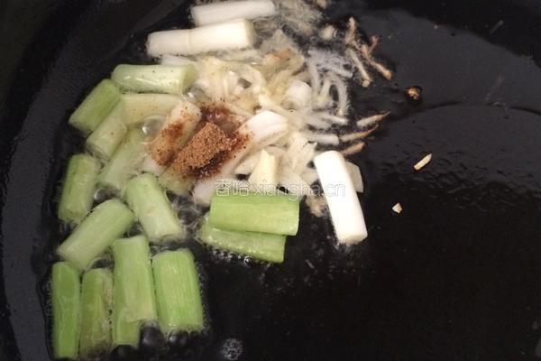 木耳炒鸡蛋的做法图解11