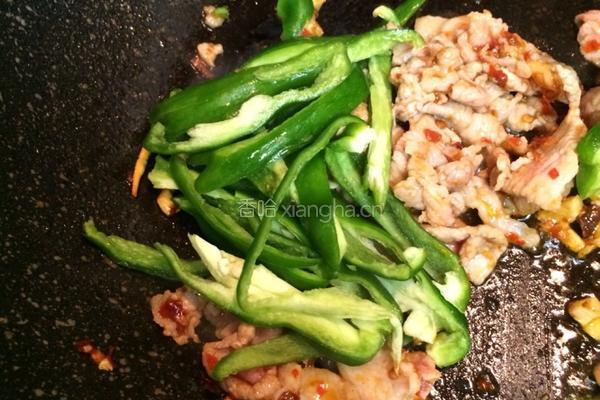 土豆片炒豆瓣肉丁的做法图解6