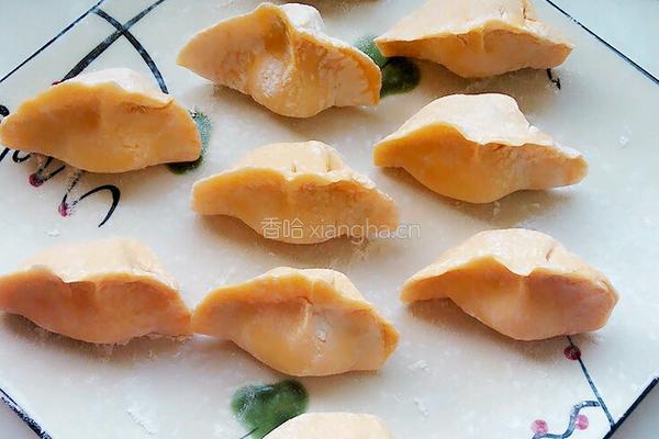 胡萝卜皮猪肉芹菜水饺的做法图解9